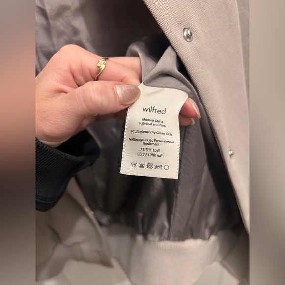Wilfred • aritzia • Poussin Bomber • size small - Picture 5 of 7